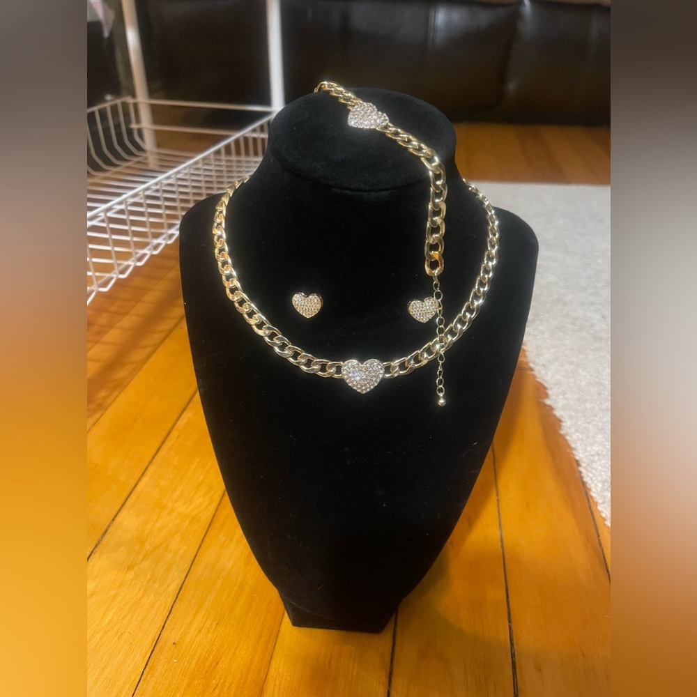 Necklace set